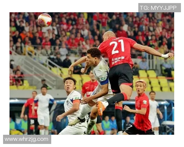 成都足球队节奏争议引发热议球迷与专家观点碰撞激烈 成都足球队节奏争议引发热议球迷与专家观点碰撞激烈