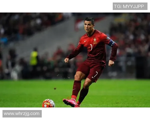 顶级足球明星C罗的传奇人生与辉煌成就全景回顾 顶级足球明星C罗的传奇人生与辉煌成就全景回顾